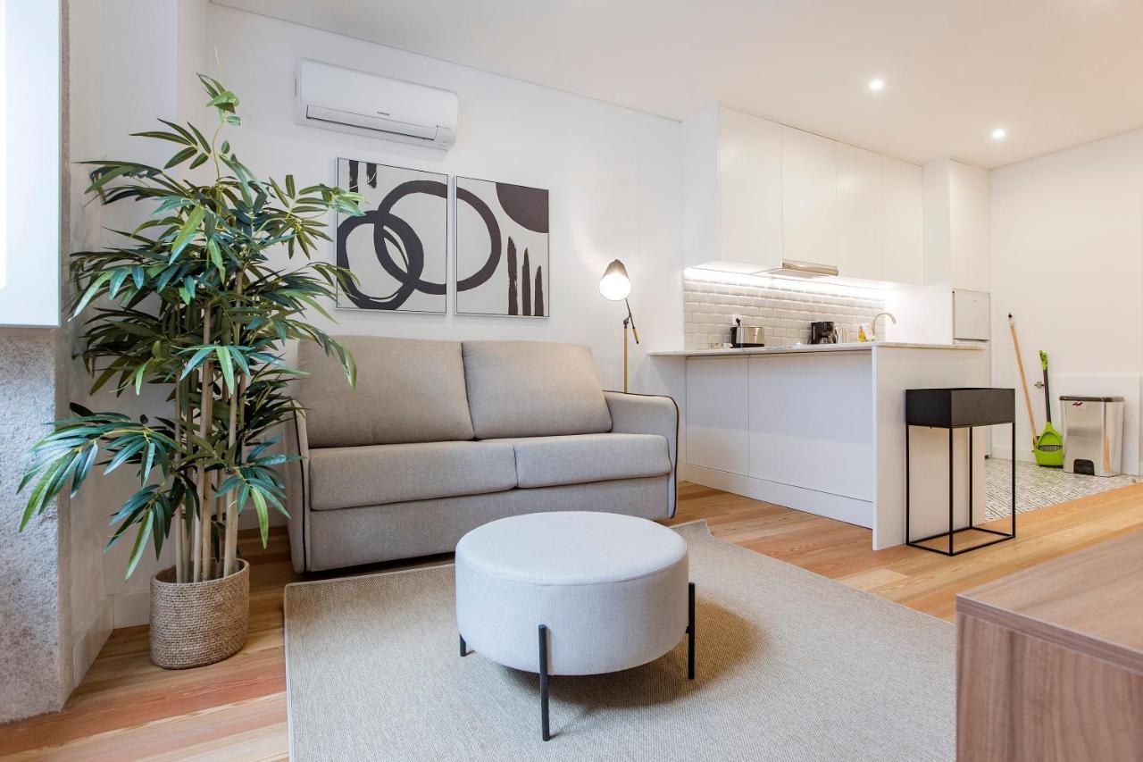 Downtown Wonder Flat W/ Ac By Lovelystay Porto Luaran gambar