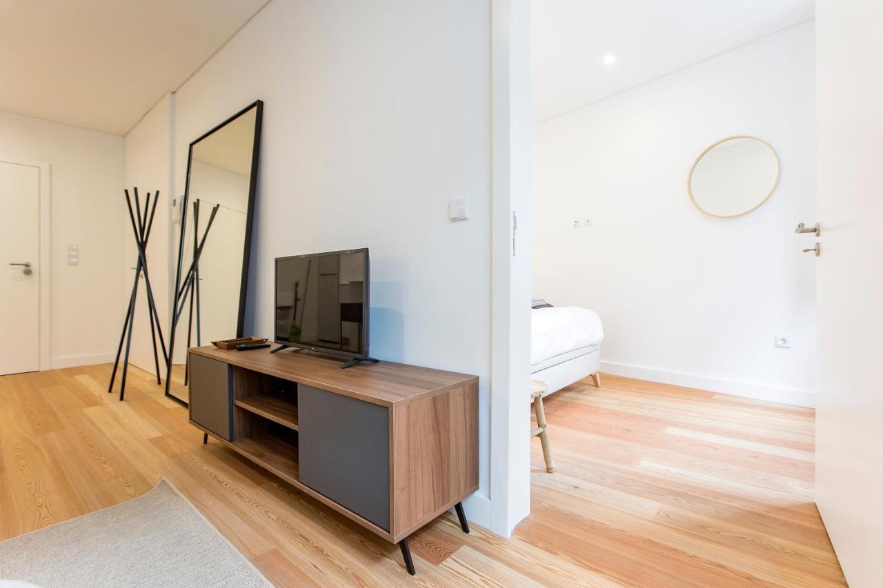 Downtown Wonder Flat W/ Ac By Lovelystay Porto Luaran gambar